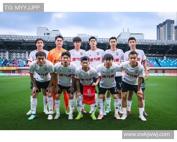 赛后分析:西安足球队与重庆足球队的战术意识与表现对比探讨 赛后分析:西安足球队与重庆足球队的战术意识与表现对比探讨